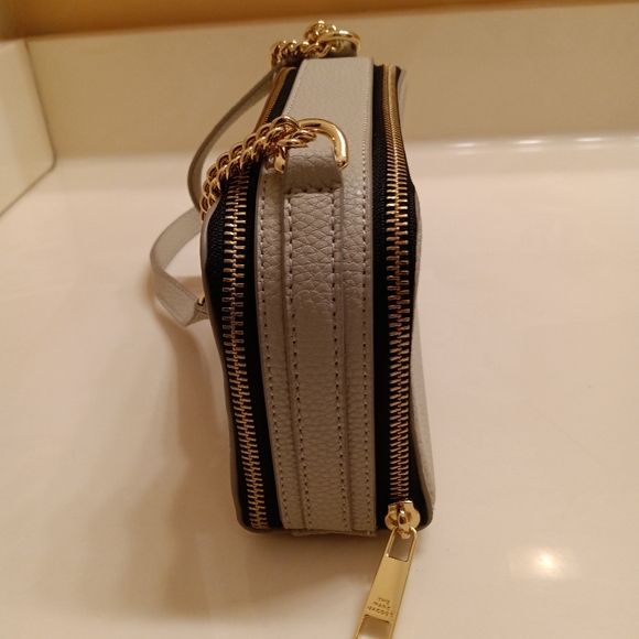 MARC JACOBS Leather Crossbody Bag In Oatmilk - Picture 3 of 13